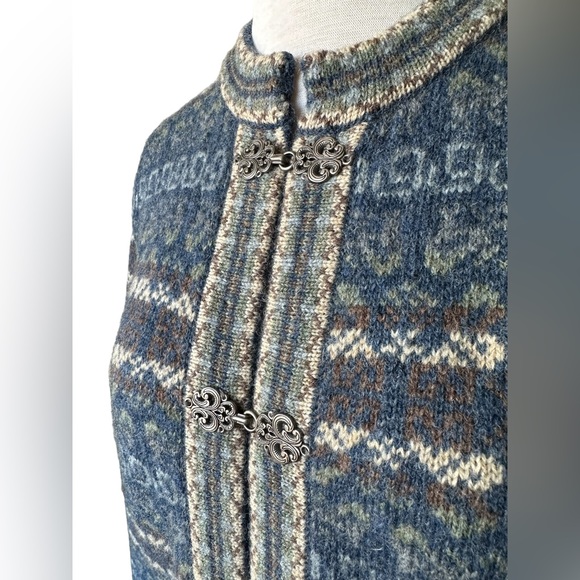 Telluride Clothing Co. Long Sleeve 100% Wool High Collared Button Front Sweater - Picture 5 of 9